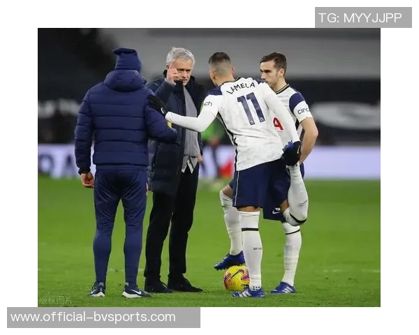 卡斯尔与文班训练赛中膝盖相撞受伤初步评估显示伤势并不严重 卡斯尔与文班训练赛中膝盖相撞受伤初步评估显示伤势并不严重