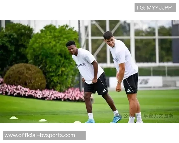 尤文图斯官方宣布卡巴尔右大腿肌肉受伤需两周后复查恢复情况