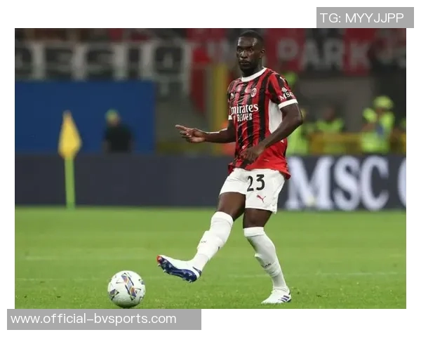 托莫里坚定表态愿留AC米兰期待管理层的明确指示 托莫里坚定表态愿留AC米兰期待管理层的明确指示