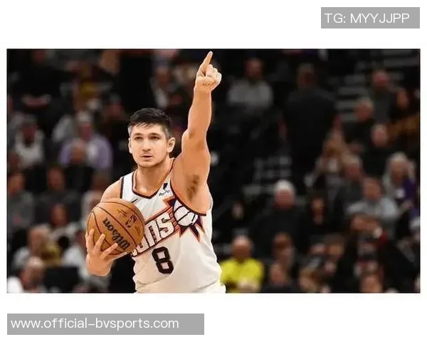 格雷森阿伦表现出色8投4中贡献11分3篮板2助攻助力球队胜利