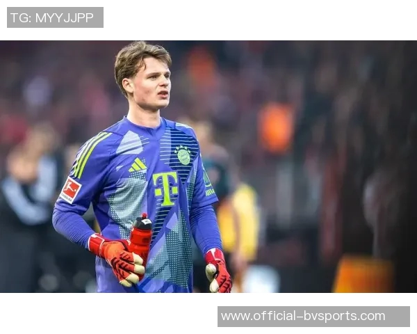 乌尔比希禁区外手球争议德足协解释手臂自然状态未出牌原因