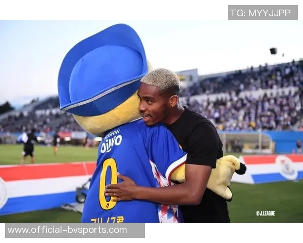 舍什科经纪公司发布寻人启事寻找热情庆祝进球的球迷希望与其重聚