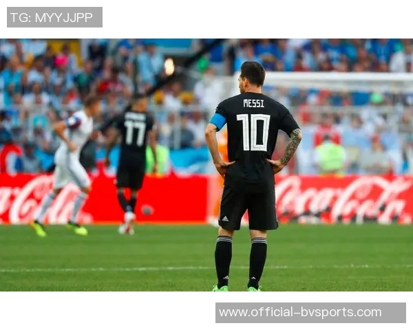 科内谈战平冰岛：下半场表现提升阿克利乌舍关键作用显著