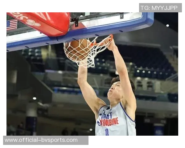 杨瀚森选择防守策略未上抢库里致其射术大放异彩