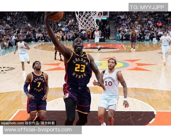 科尔称仅9次失误助巴特勒接管比赛关键时刻队员们表现出色 科尔称仅9次失误助巴特勒接管比赛关键时刻队员们表现出色