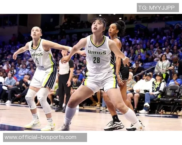 2026WNBA模拟选秀飞翼队选贝茨佩奇女友名列第四引关注 2026WNBA模拟选秀飞翼队选贝茨佩奇女友名列第四引关注