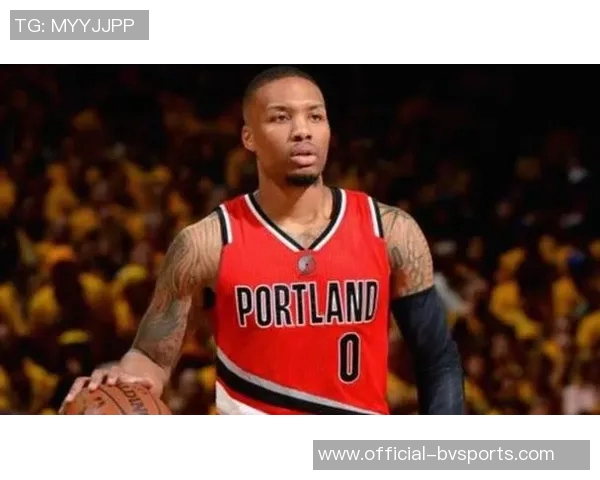 克莱三分球生涯达2800记成为历史第五位球员距离利拉德仅差五记