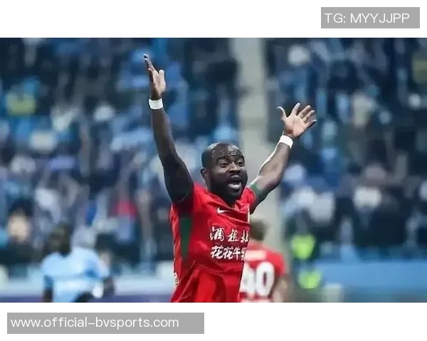 阿奇姆彭自由转会加盟大连英博正式确认新篇章开启